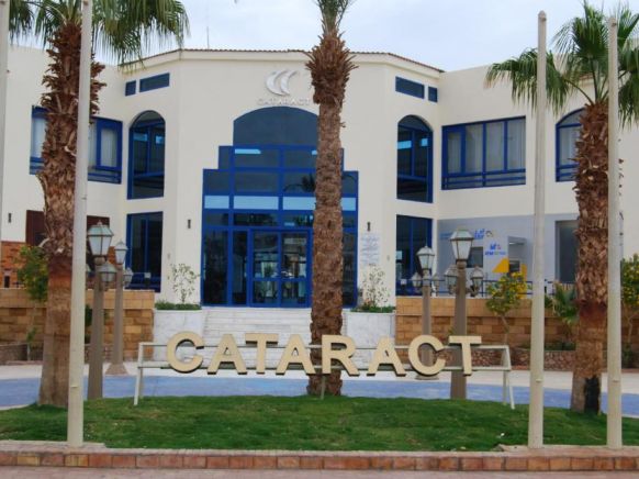 Курортный отель Cataract Resort Naama Bay, Шарм-эль-Шейх