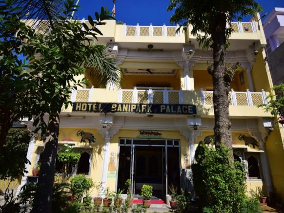 Bani Park Hotel, Джайпур