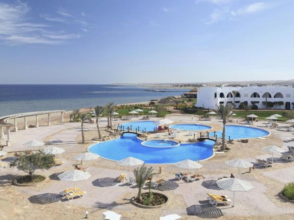 The Three Corners Equinox Beach Resort, Абу-Дабаб