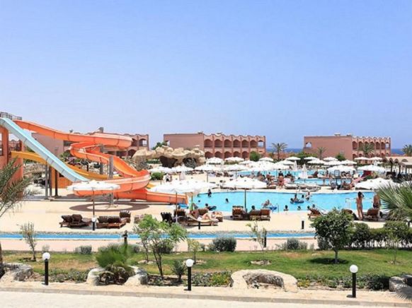 The Three Corners Happy Life Beach Resort, Абу-Дабаб