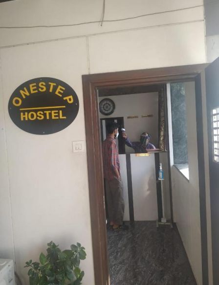 One Step Hostel, Мумбай