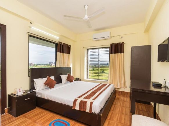 OYO 580 Derozio College Rajarhat