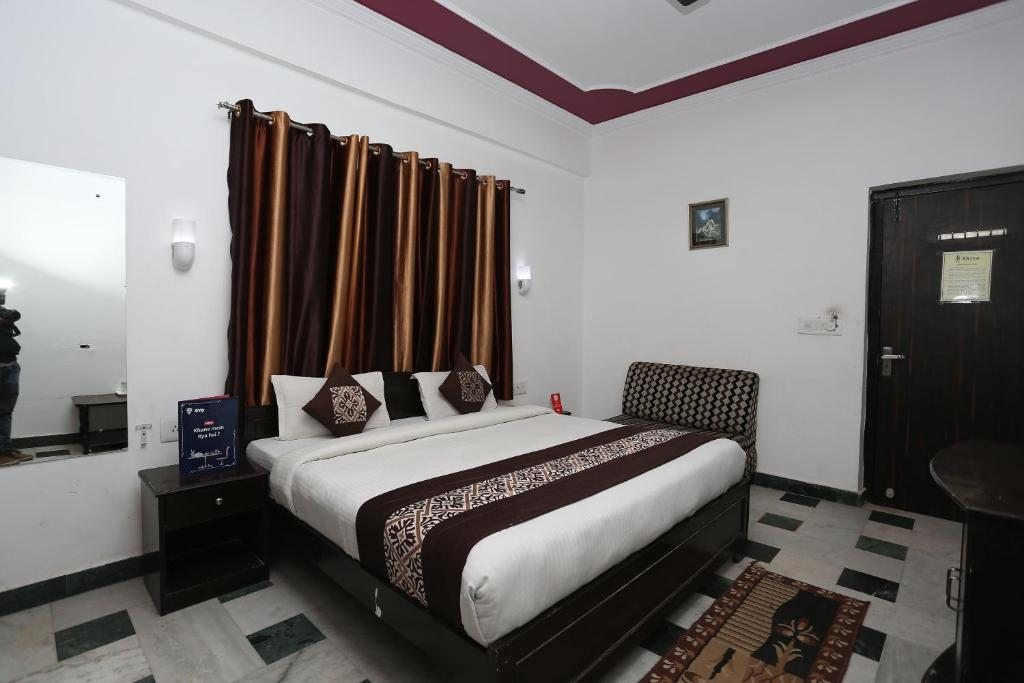 OYO 11539 Hotel Priya, Агра
