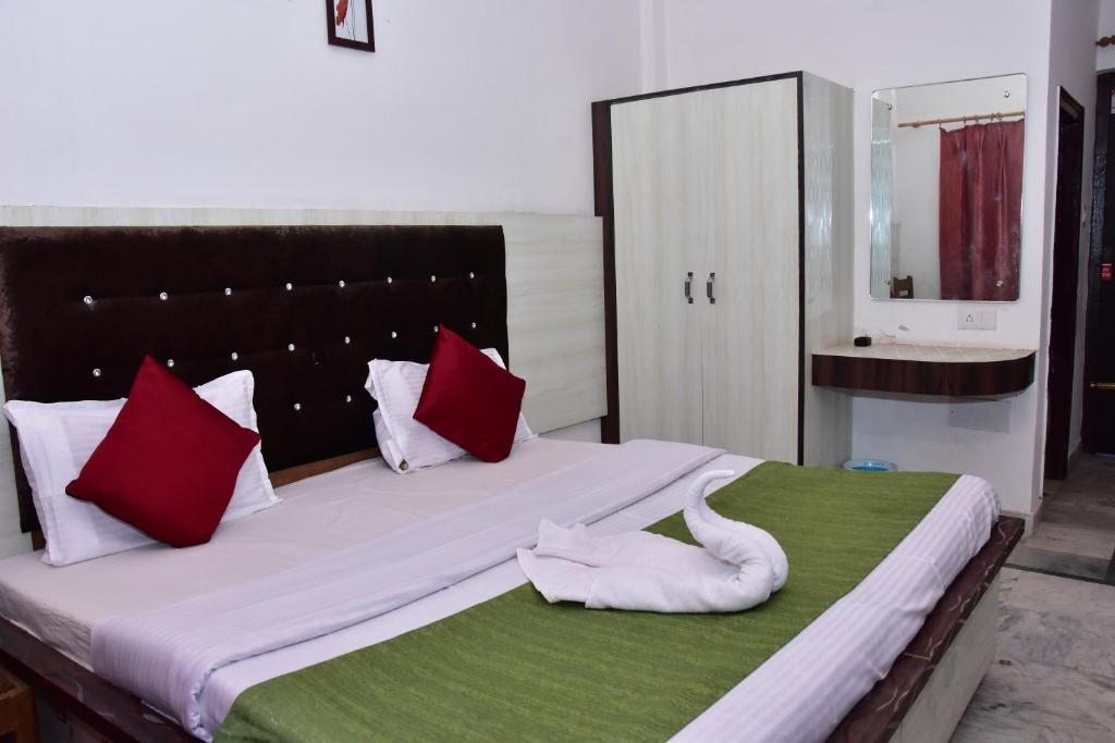Отель Raj Resort Rishikesh, Ришикеш