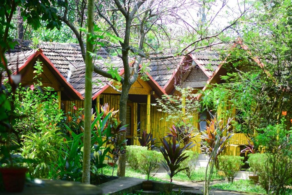 Savitri Inn Bamboo Cottage - A Wandertrails Stay, Варкала