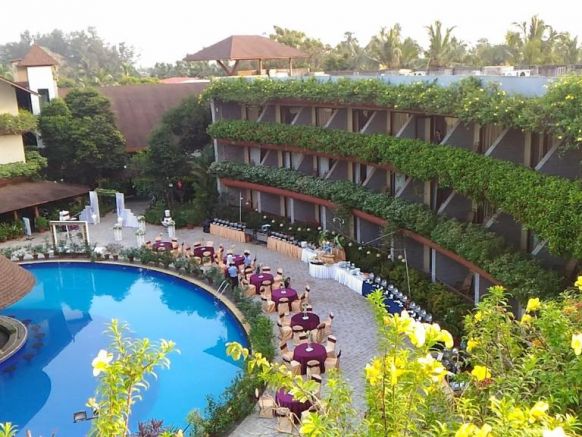 Uday Suites - The Airport Hotel