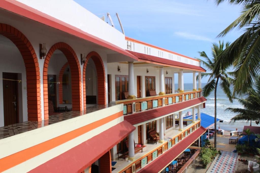 Отель Hotel Sea View Palace - the beach hotel, Ковалам