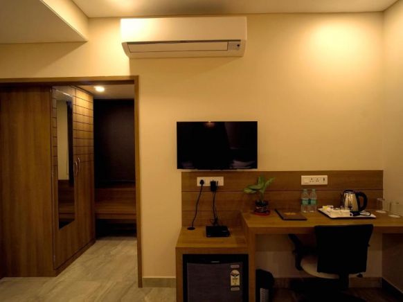 Отель Hotel Kanha Residency, Аллахабад