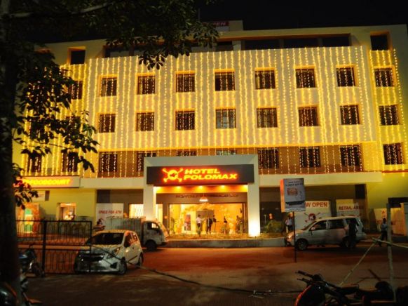 Отель Hotel Polo Max Allahabad, Аллахабад