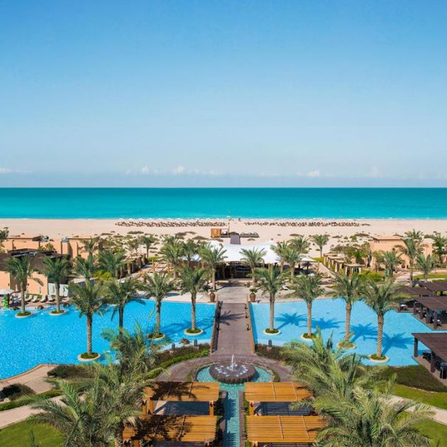 Ротана Саадият. Риксос Саадият Абу Даби. Saadiyat Rotana Resort & Villas 5*. Абу Даби отели у моря.