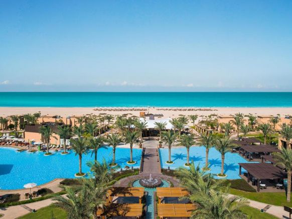 Курортный отель Saadiyat Rotana Resort and Villas, Абу-Даби