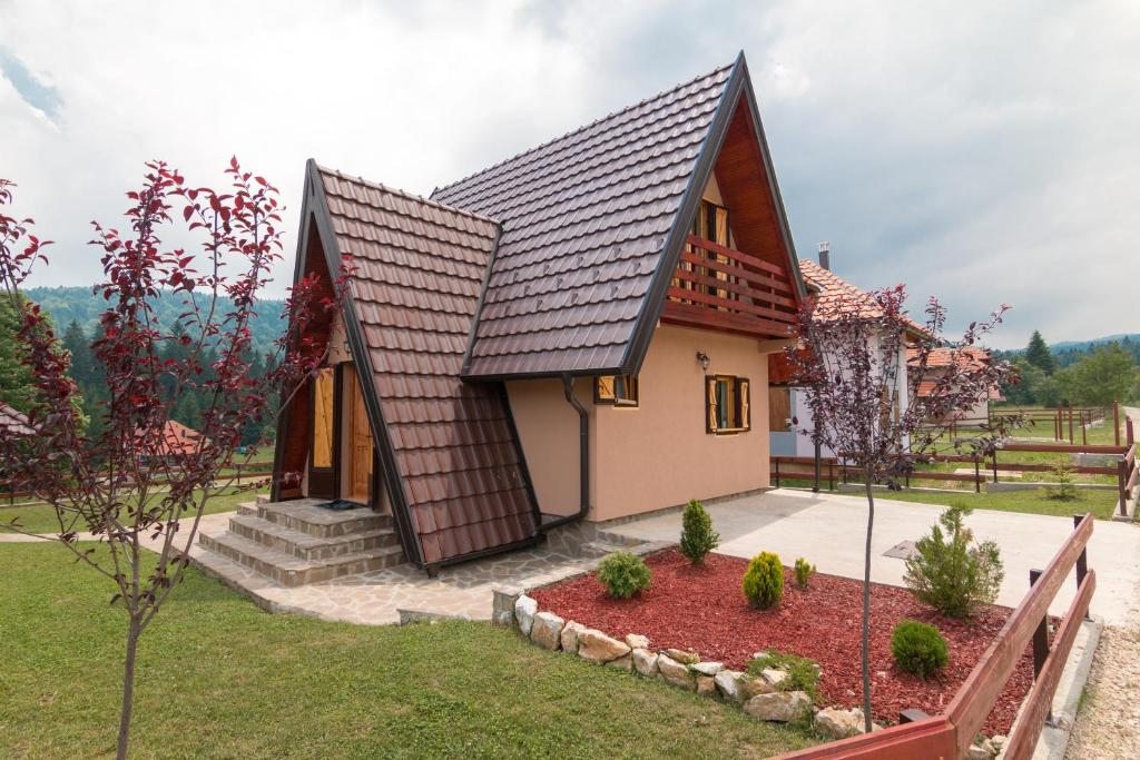 Mountain house Popović Tara, Баина-Башта