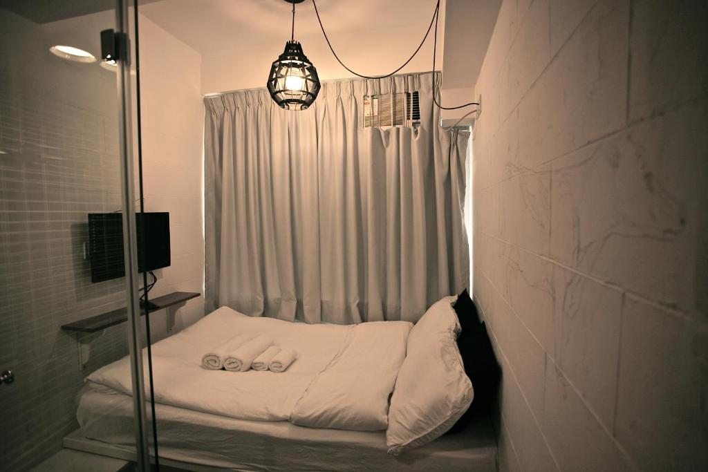 Just Inn, Гонконг (город)