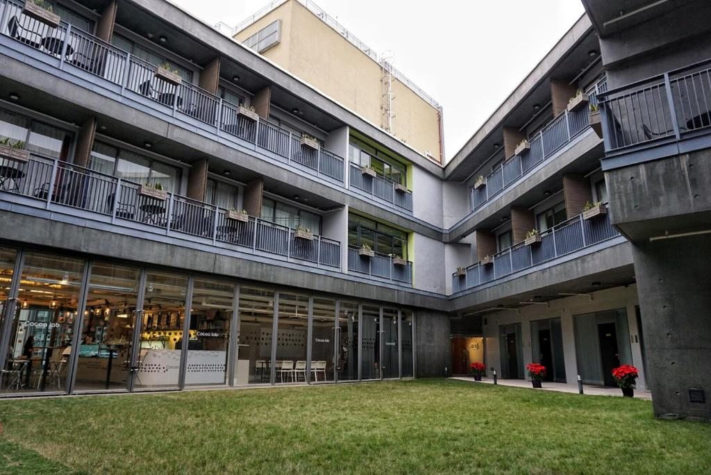 Y Loft, Гонконг (город)