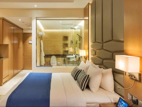 Отель Canal Central Hotel