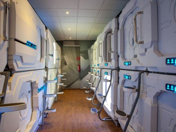 Izzzleep Aeropuerto Terminal 1