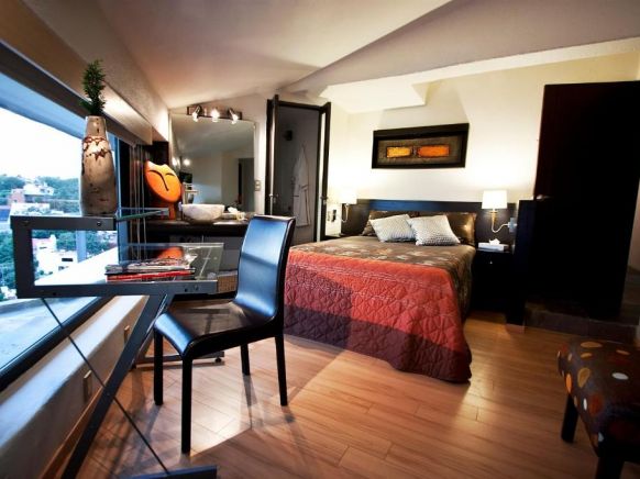 Aztic Hotel and Executive Suites