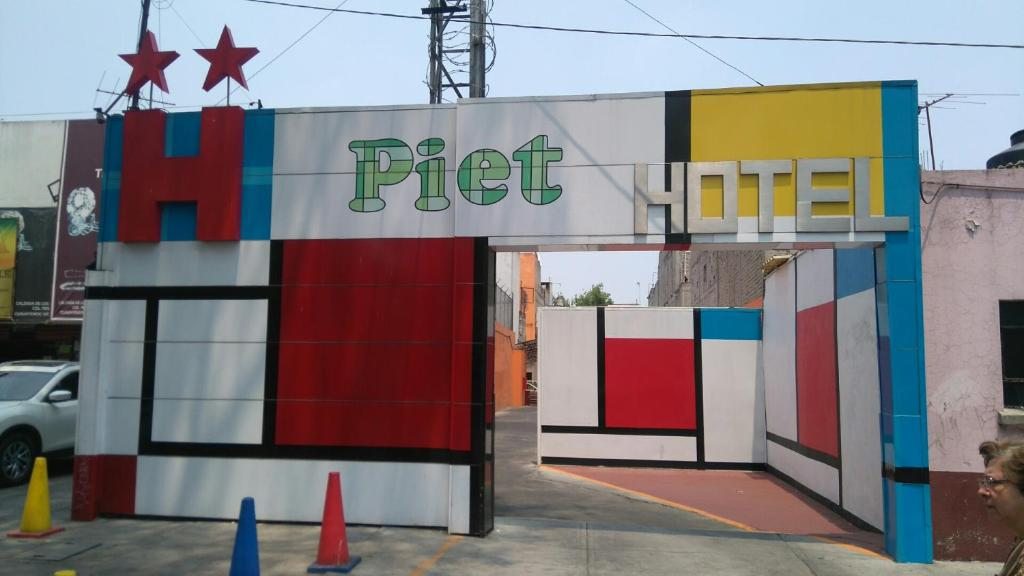 Hotel Piet, Мехико