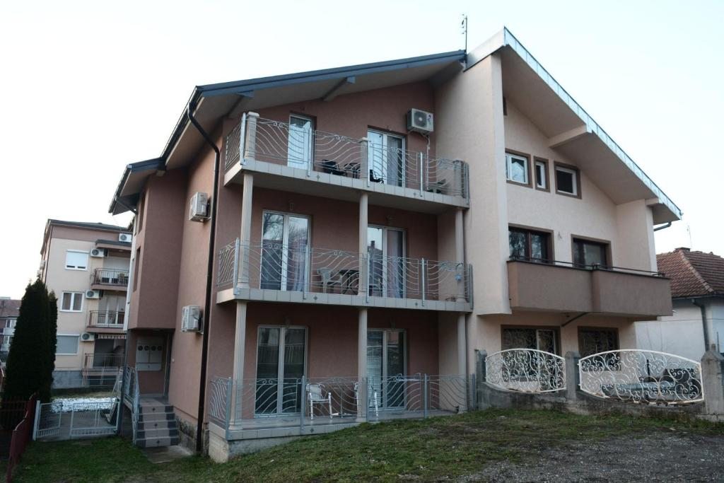 Апартаменты Apartmani Mićić, Врнячка-Баня