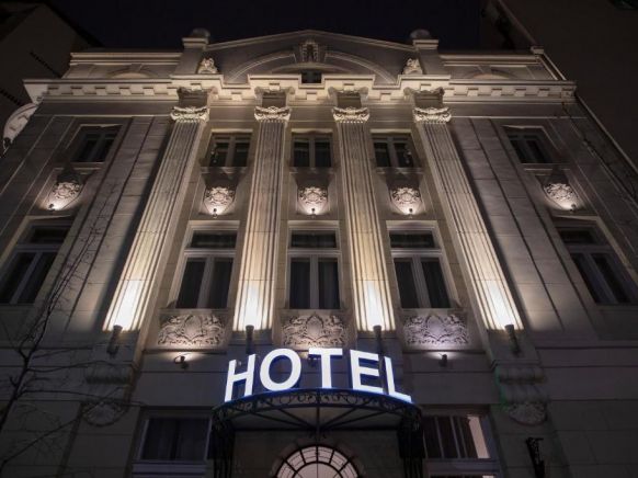 Public House Hotel