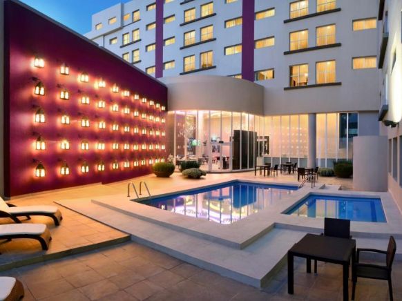 Wyndham Garden León Centro Max