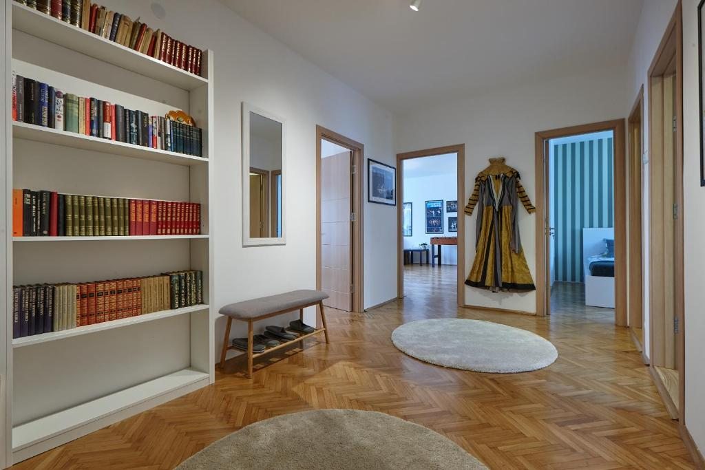 Take 5, Белград