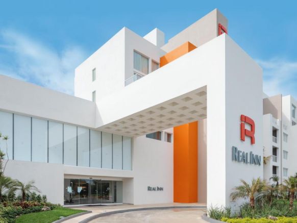 Real Inn Cancún, Канкун