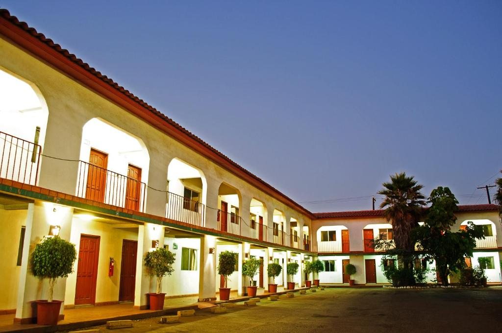 Hotel El Sausalito, Энсенада