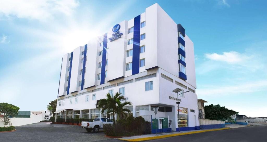 Отель Global Arcos Aeropuerto, Веракрус