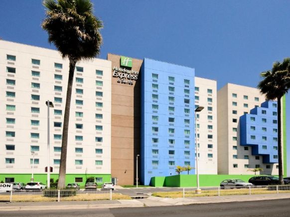 Holiday Inn Express & Suites Toluca Zona Aeropuerto, Толука-де-Лердо