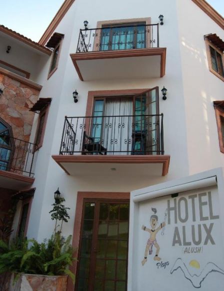 Отель Hotel Alux Playa del Carmen, Плая-дель-Кармен