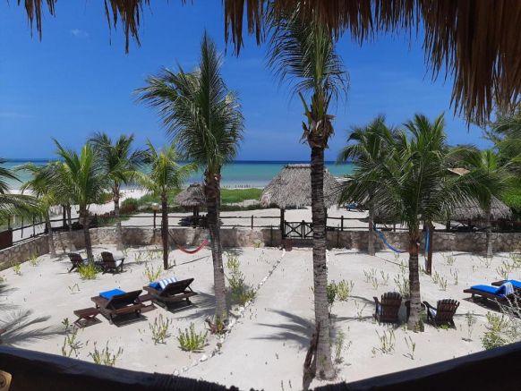 Beach Guesthouse Holbox Apartments & Suites, Холбокс