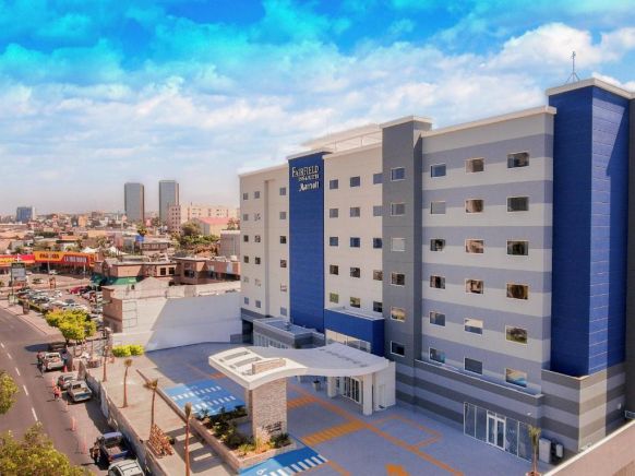 Fairfield Inn & Suites by Marriott Tijuana, Тихуана