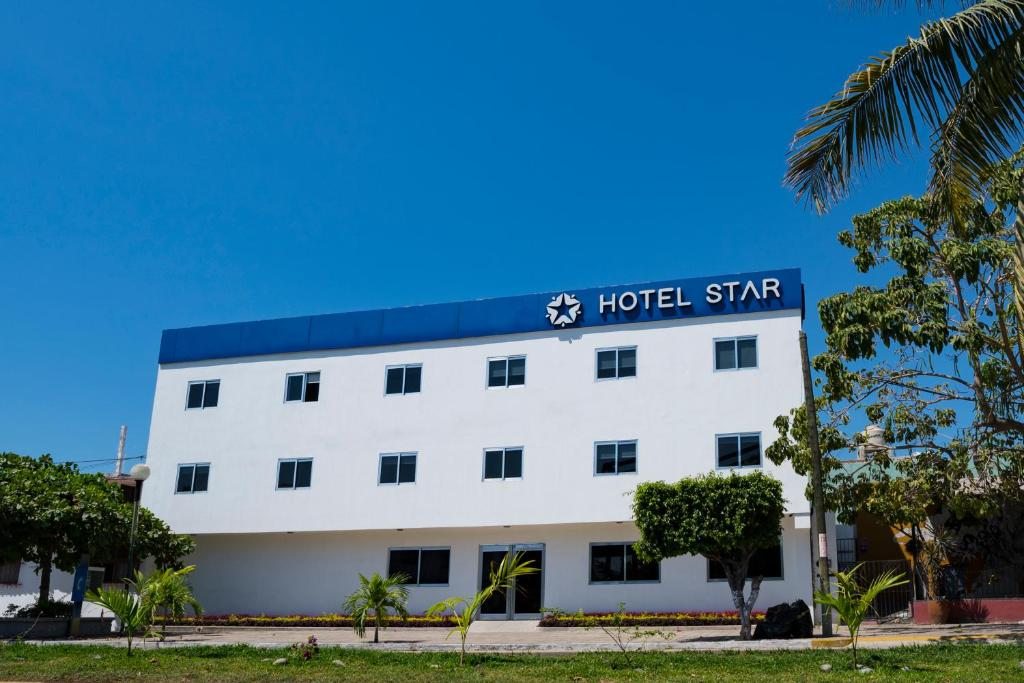 Hotel Star, Мансанильо
