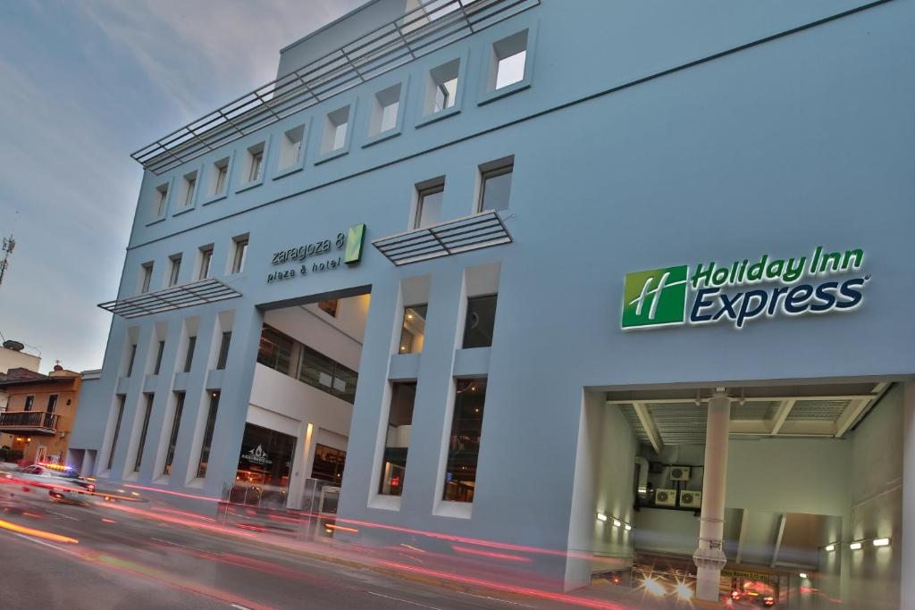 Holiday Inn Express Xalapa, Халапа