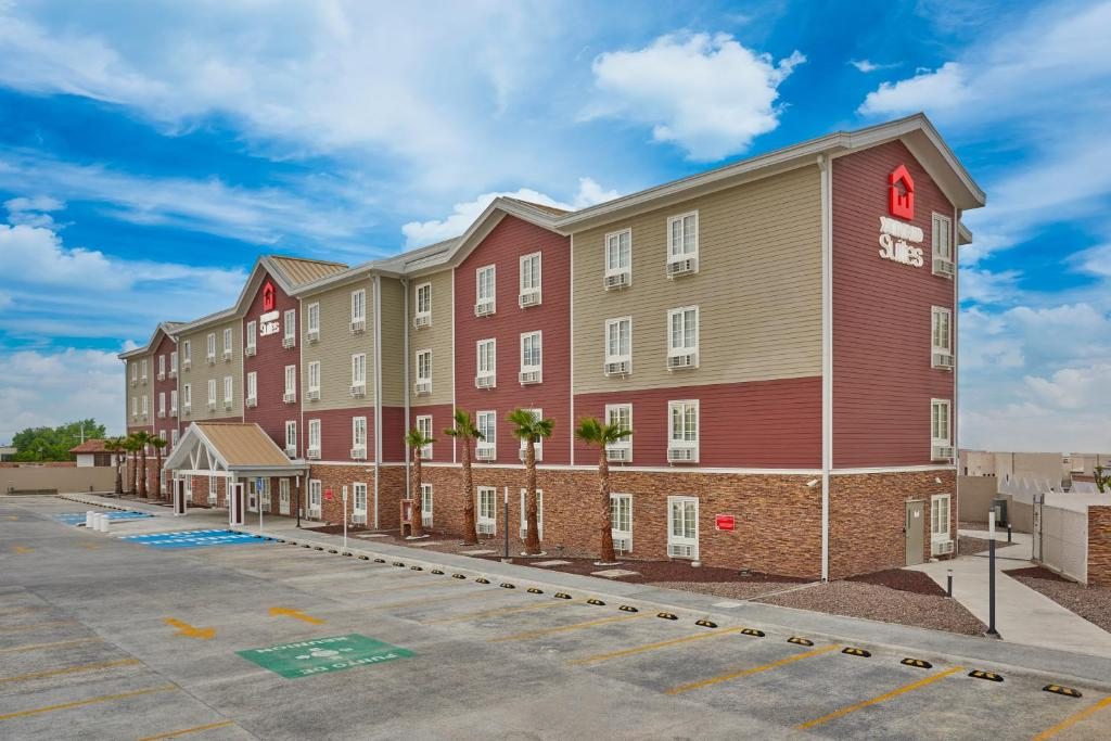 Hotel Extended Suites Mexicali Catavina, Мехикали