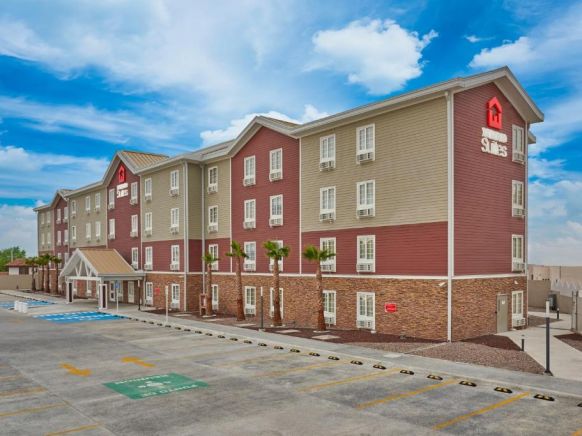 Hotel Extended Suites Mexicali Catavina, Мехикали