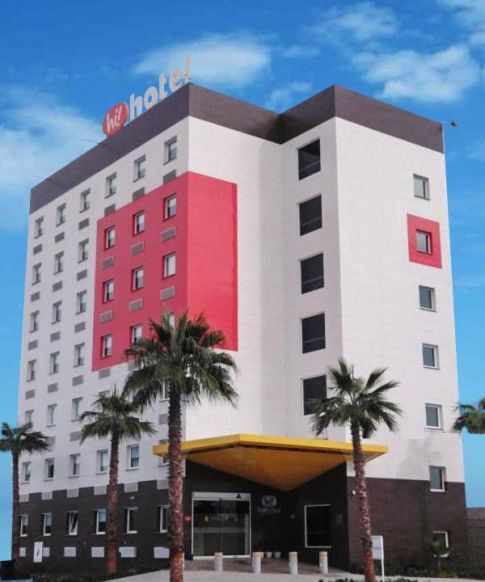 Отель Hotel Hi Torreon Aeropuerto-Galerías, Торреон