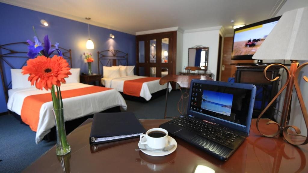 Отель Hotel Ciros, Пачука-де-Сото