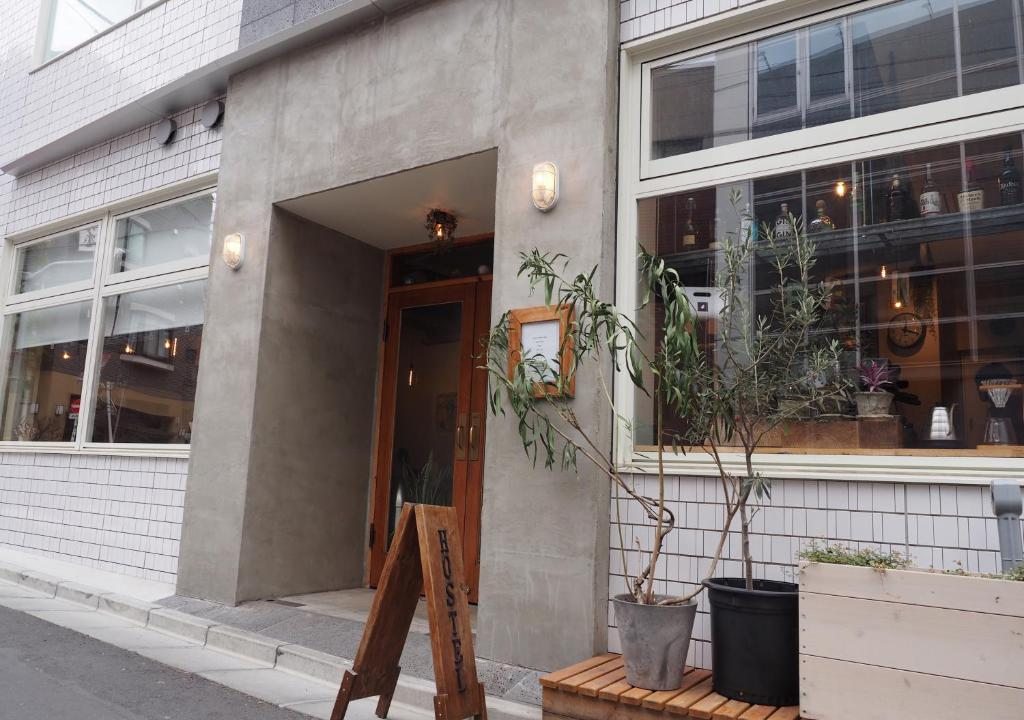 Almond Hostel & Cafe Shibuya, Токио