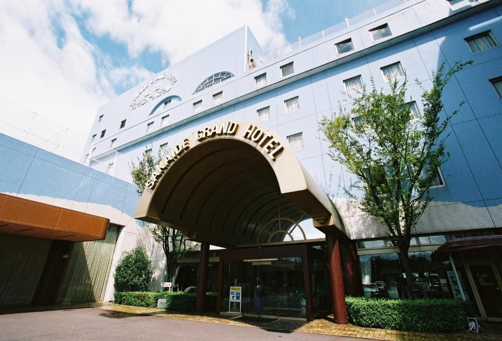 Sakaide Grand Hotel, Такамацу