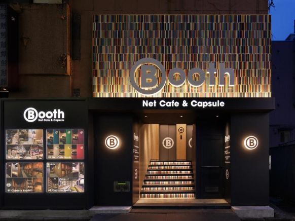Booth Netcafe & Capsule, Токио