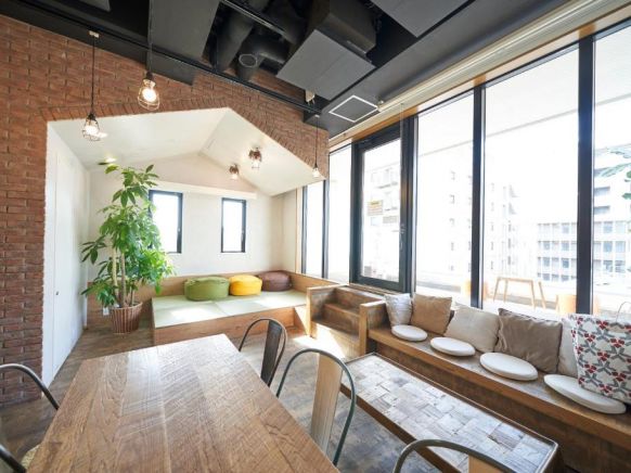 WeBase Hakata Hostel, Фукуока