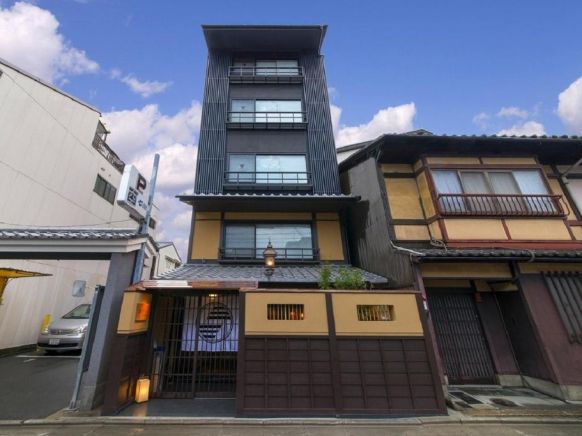 Hotel Ethnography - Gion Shinmonzen