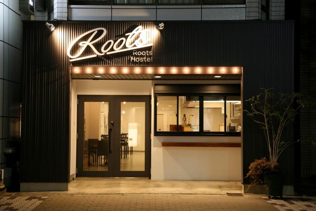 Roots Hostel, Осака