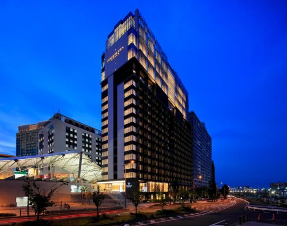 THE SINGULARI HOTEL & SKYSPA at UNIVERSAL STUDIOS JAPAN TM