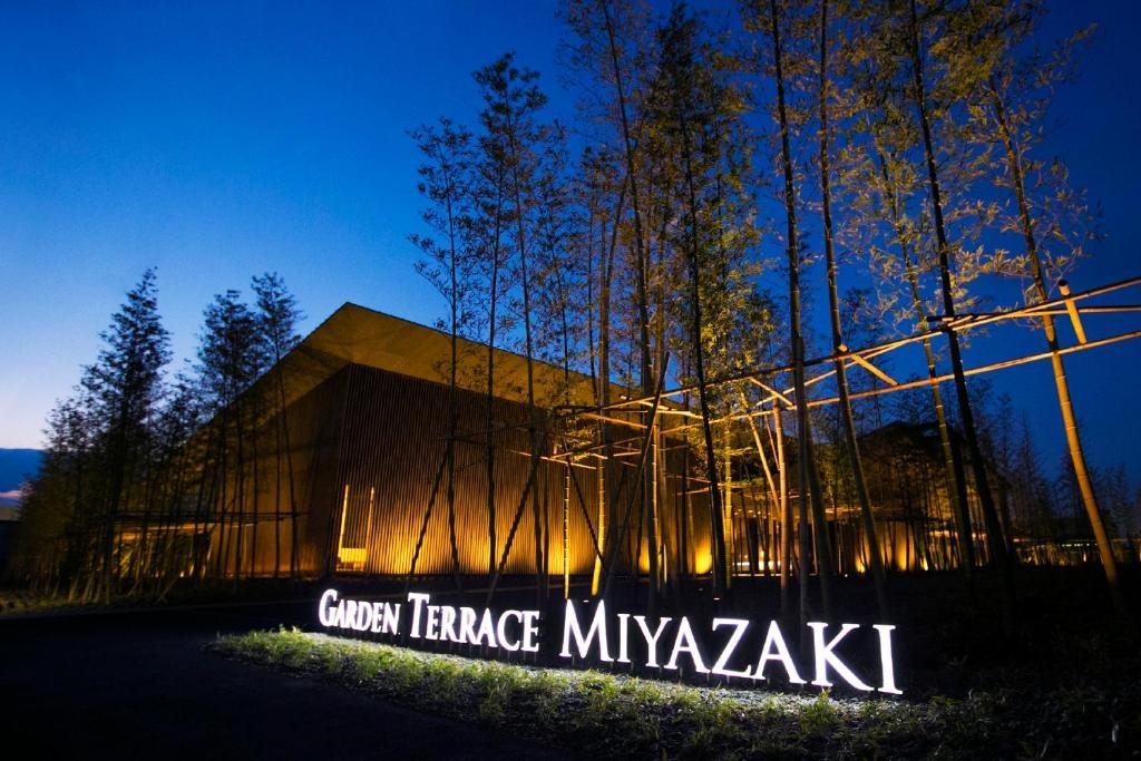 Garden Terrace Miyazaki, Миядзаки