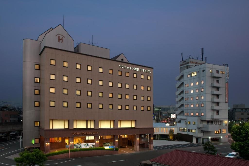 Hotel Sunshine Tokushima, Токусима