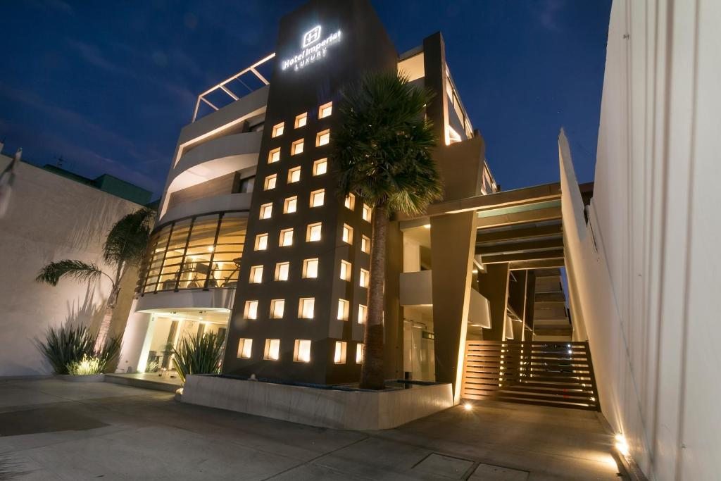 Hotel Imperial Luxury, Сан-Мартин-Тесмелукан-де-Лабастида