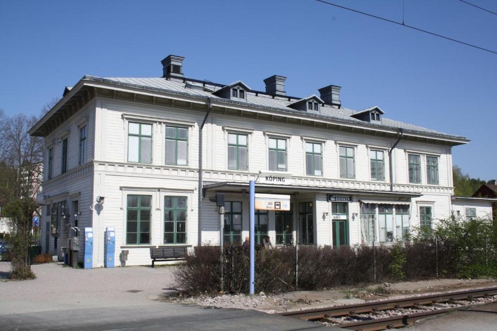 Hotell Lilla Station, Вестерос
